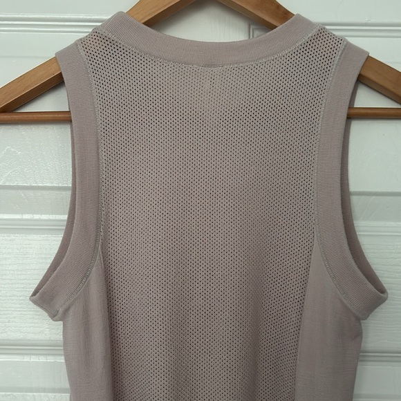 NWOT Athleta Foresthill Ascent Seamless Tank Pale Pink XS - Picture 8 of 11